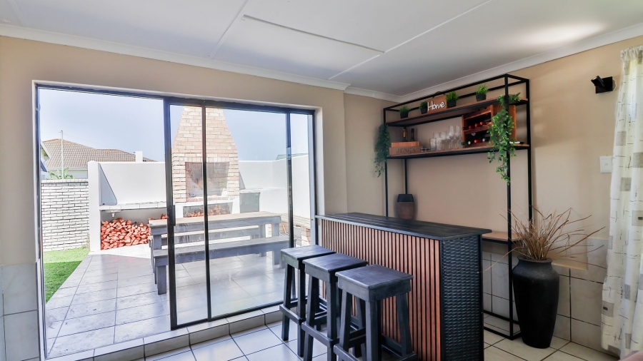 3 Bedroom Property for Sale in Kidds Beach Eastern Cape